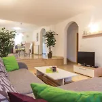 2 Bedroom Lovely In Apartman