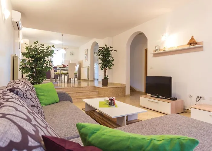 2 Bedroom Lovely In Apartman